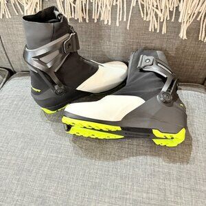 Fischer RCS Skate Ski Boots Women's